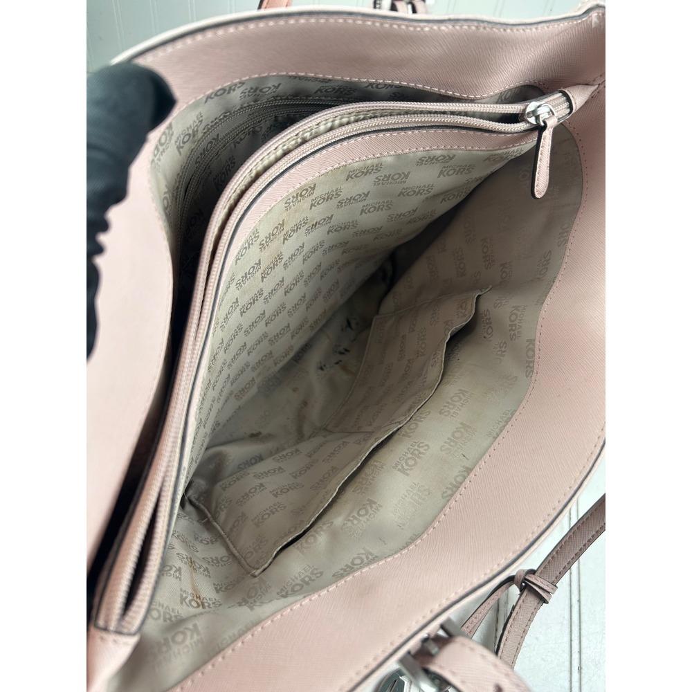Michael Kors Vintage Pink Jet Set Saffiano Leather Multifunction Shoulder Bag - Picture 8 of 14